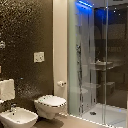 P2 Kevin's Charming Αλγκέρο